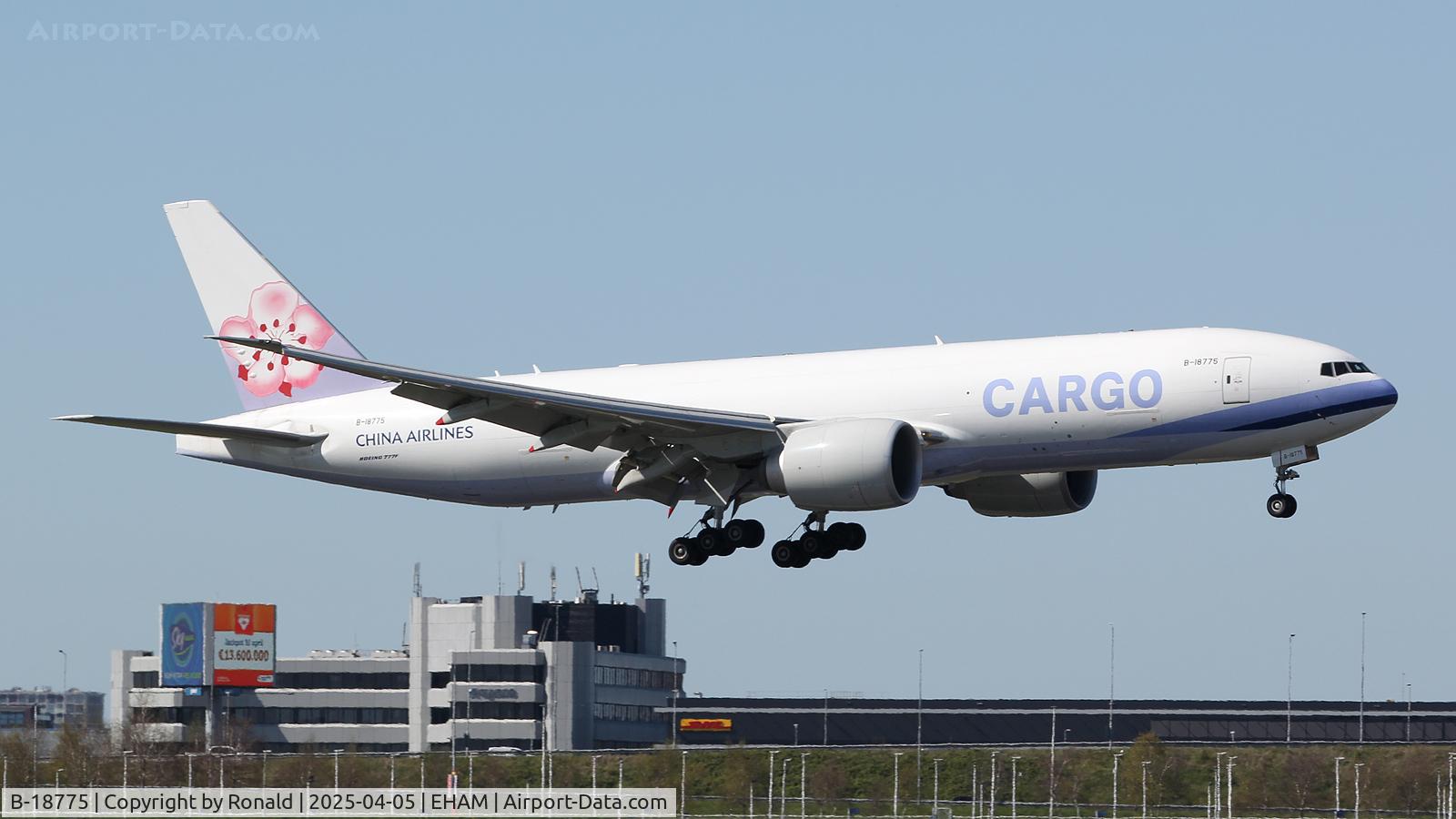 B-18775, 2022 Boeing 777-F C/N 66901, at eham