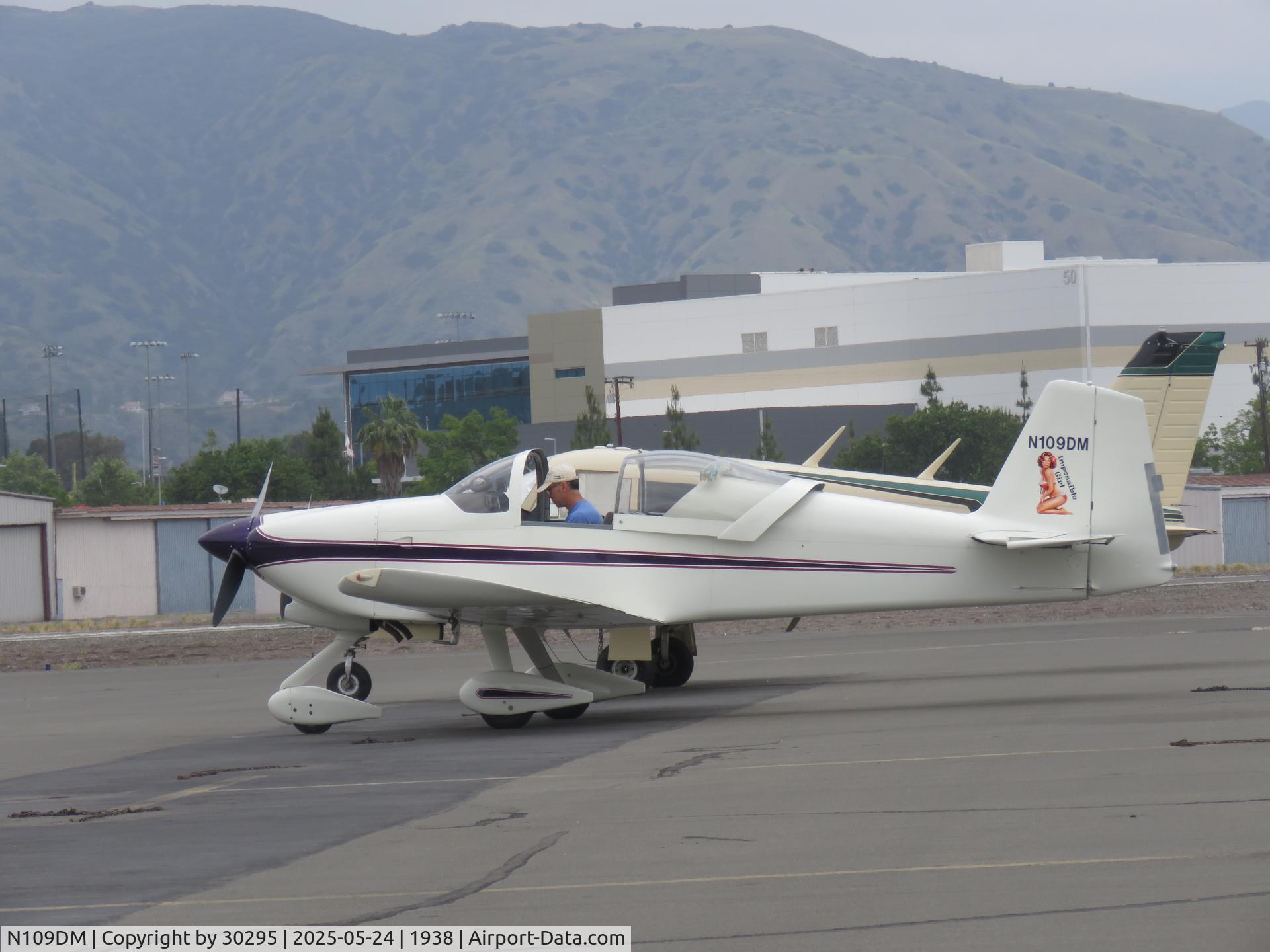 N109DM, 1997 Vans RV-6A C/N MAN-1, Parked