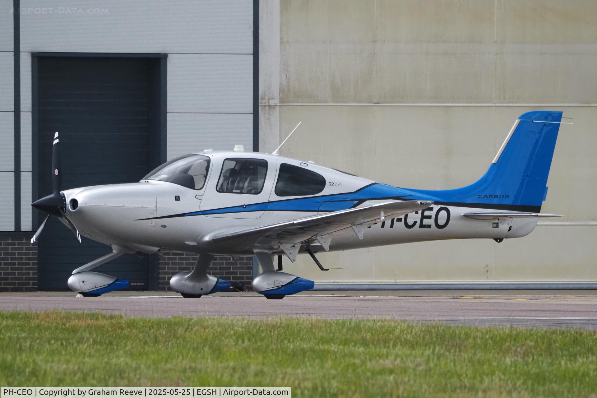 PH-CEO, 2014 Cirrus SR22 C/N 4135, Parked at Norwich.