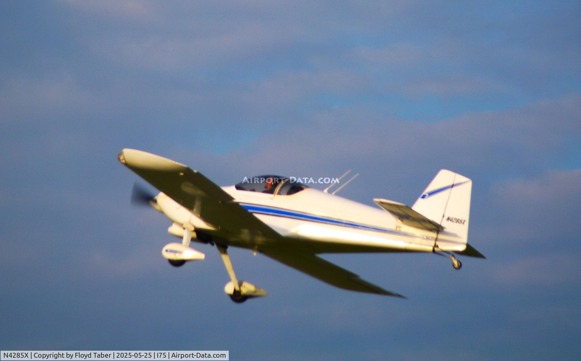 N4285X, 1978 Vans RV-6 C/N 20688, Taking off on Runway 36 at I75 for The Memorial Day Weekend
