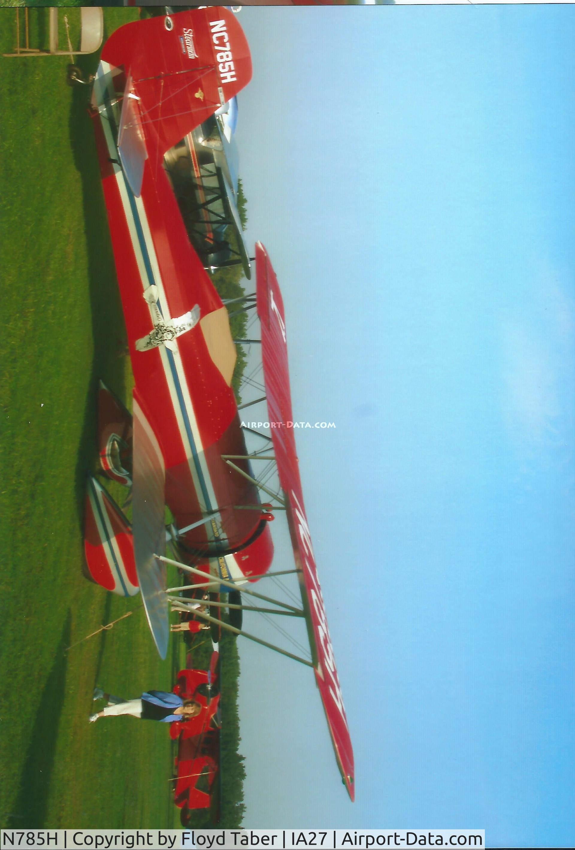 N785H, 1930 Stearman 4-E Junior Speedmail C/N 4022, At the Antique Airfield Fly In at Blakesburg Iowa
