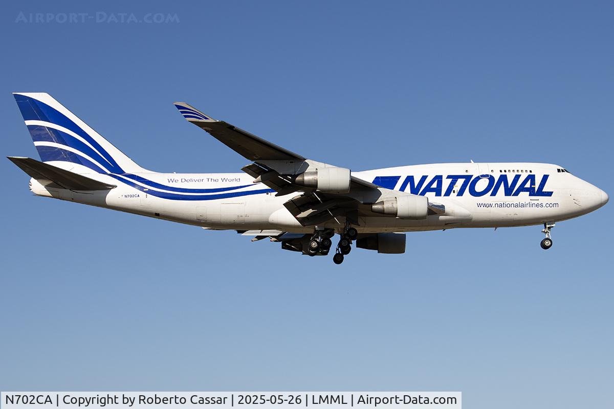 N702CA, 1994 Boeing 747-412 C/N 27217, Runway 31