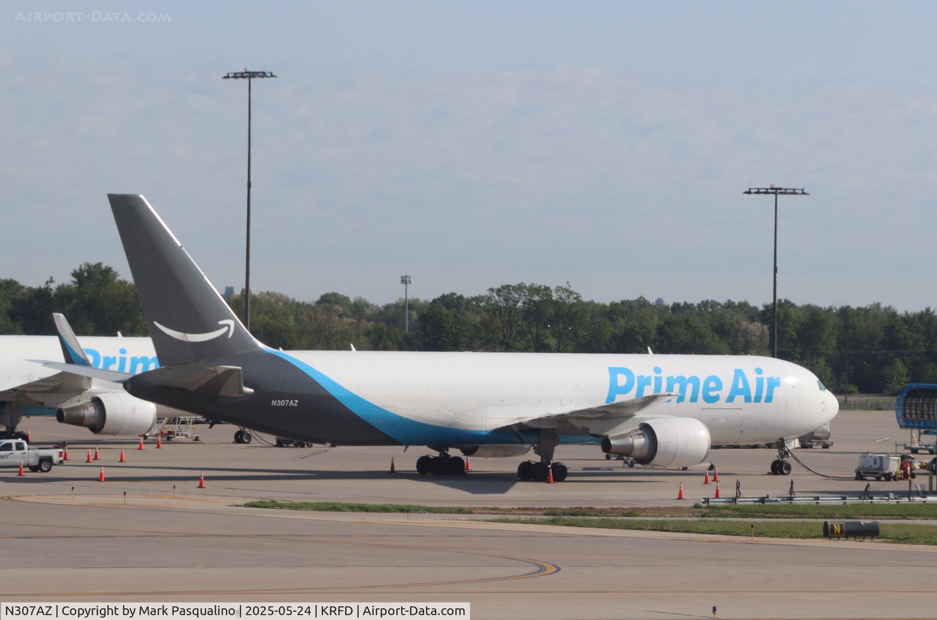 N307AZ, 1997 Boeing 767-338/ER C/N 28725, Boeing 767-338/ER