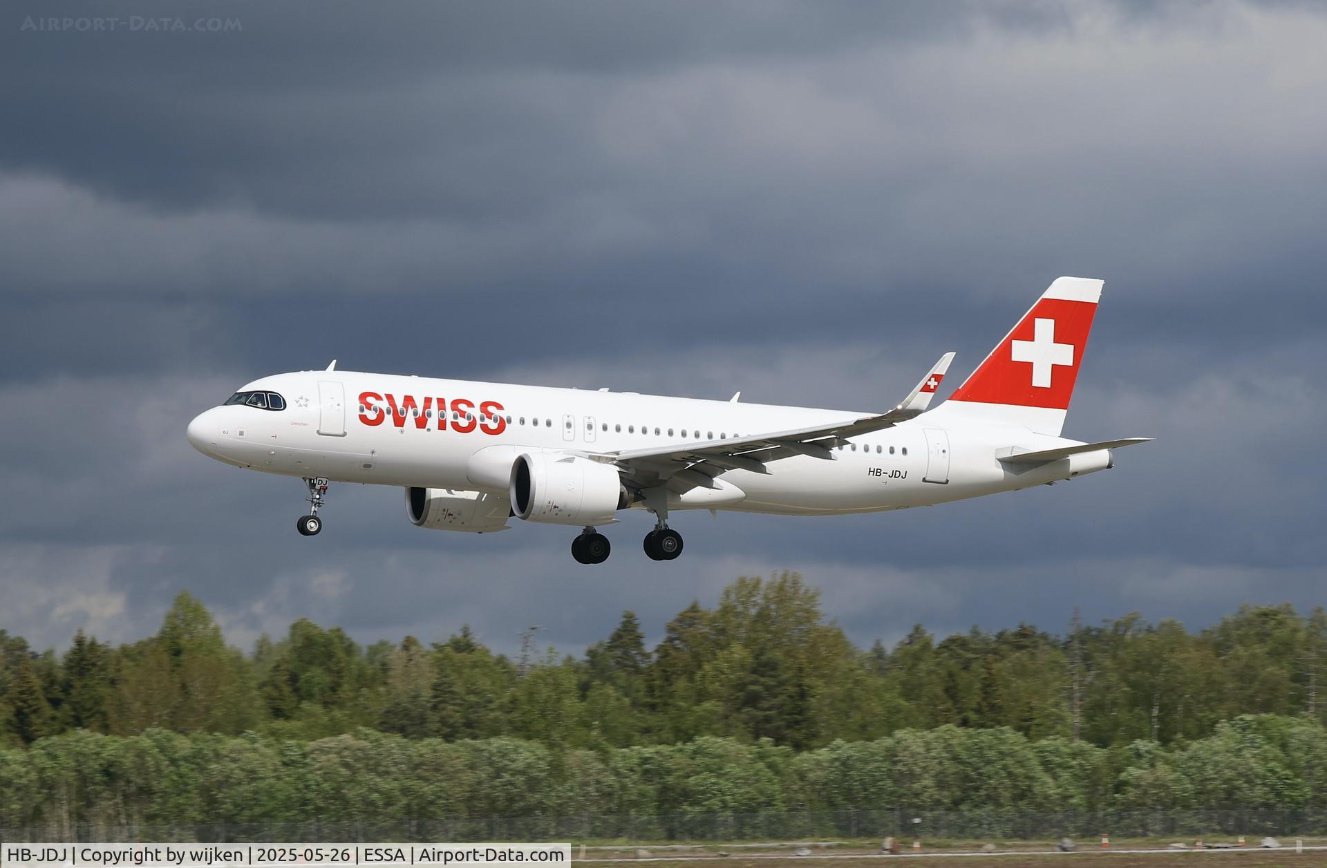 HB-JDJ, 2025 Airbus A320-271N C/N 12470, Rwy 26