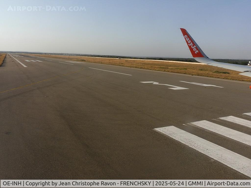 OE-INH, 2017 Airbus A320-214 C/N 7904, runway 34 take off to Bordeaux