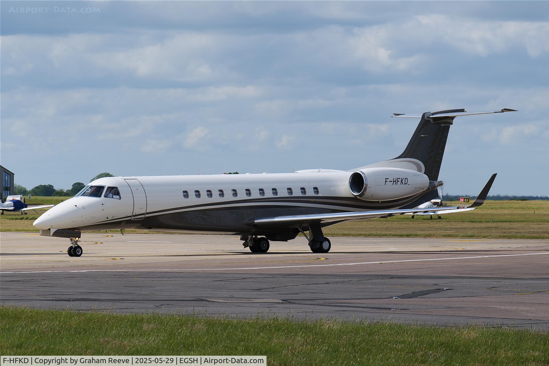 F-HFKD, 2005 Embraer EMB-135BJ Legacy C/N 14500933, Just landed at Norwich.