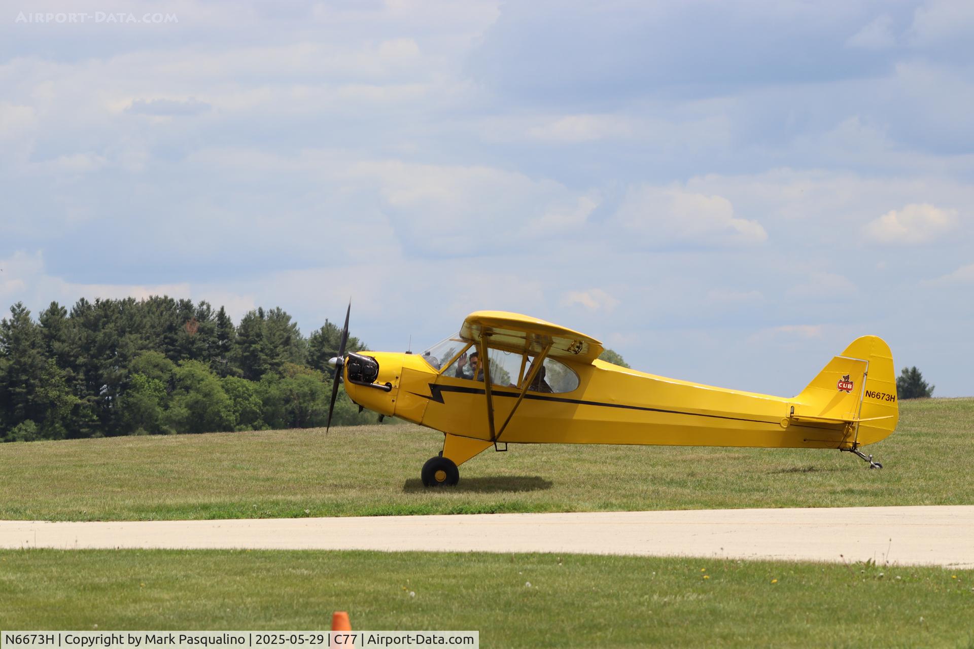 N6673H, 1946 Piper J3C-65 Cub C/N 19877, Piper J3C-65