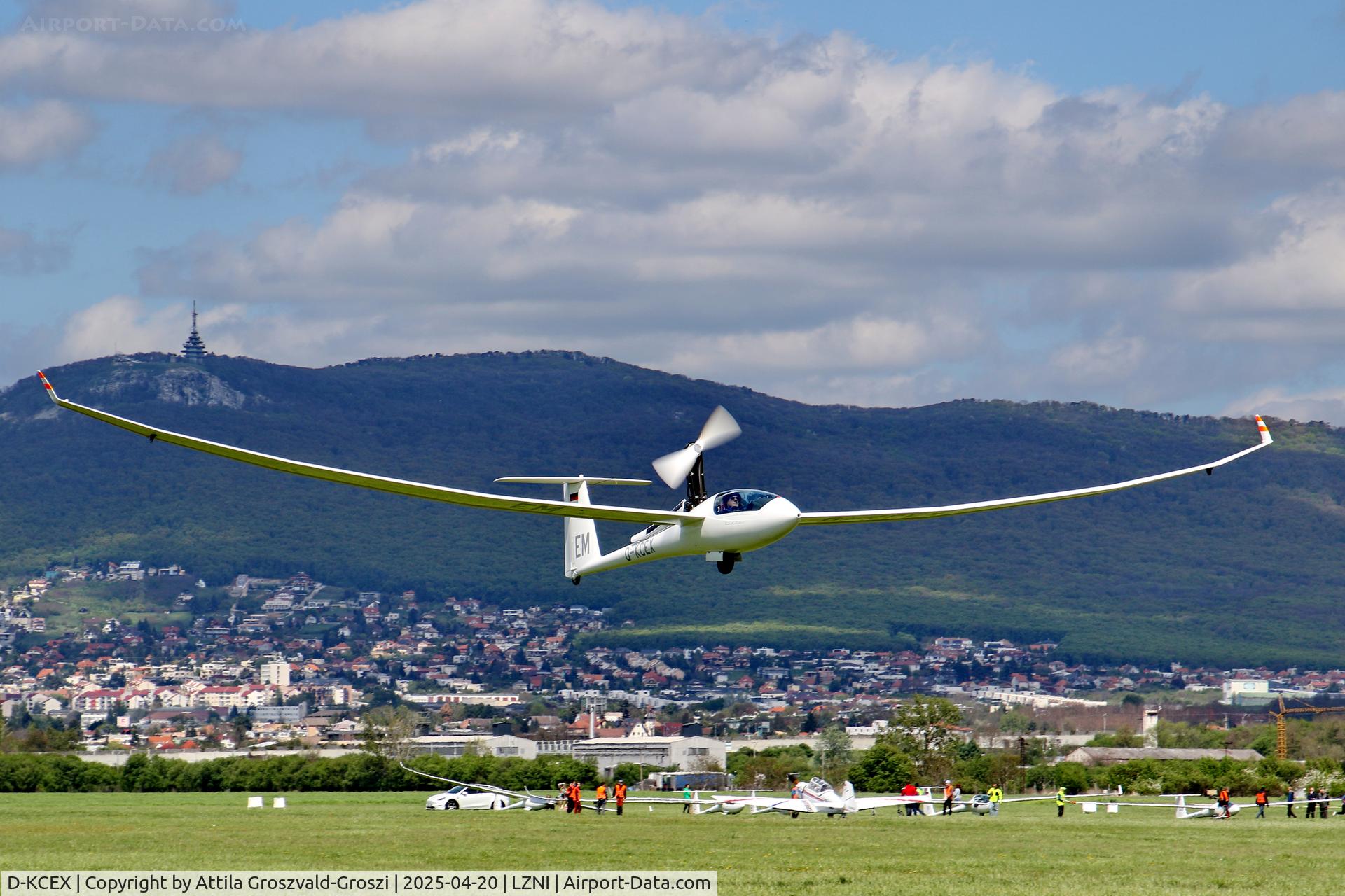 D-KCEX, Schempp-Hirth Ventus 3M C/N 052 MP, LZNI - Nitra Airport, Slovakia - Pribina Cup 2025