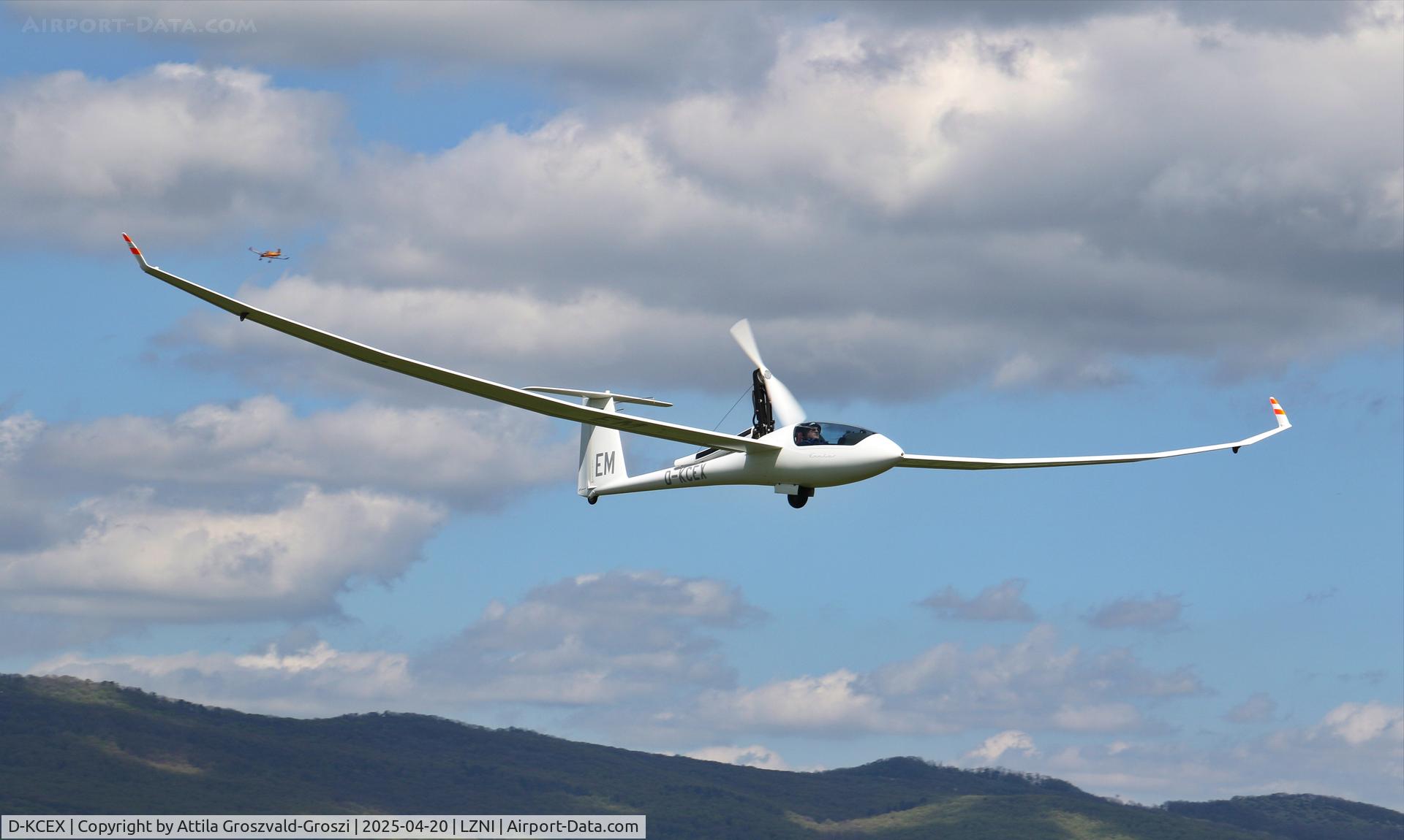 D-KCEX, Schempp-Hirth Ventus 3M C/N 052 MP, LZNI - Nitra Airport, Slovakia - Pribina Cup 2025
