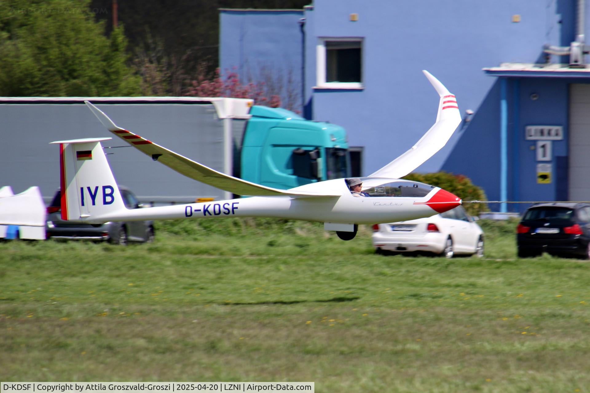 D-KDSF, 2018 Schempp-Hirth Ventus 3T C/N 042 TS, LZNI - Nitra Airport, Slovakia - Pribina Cup 2025
