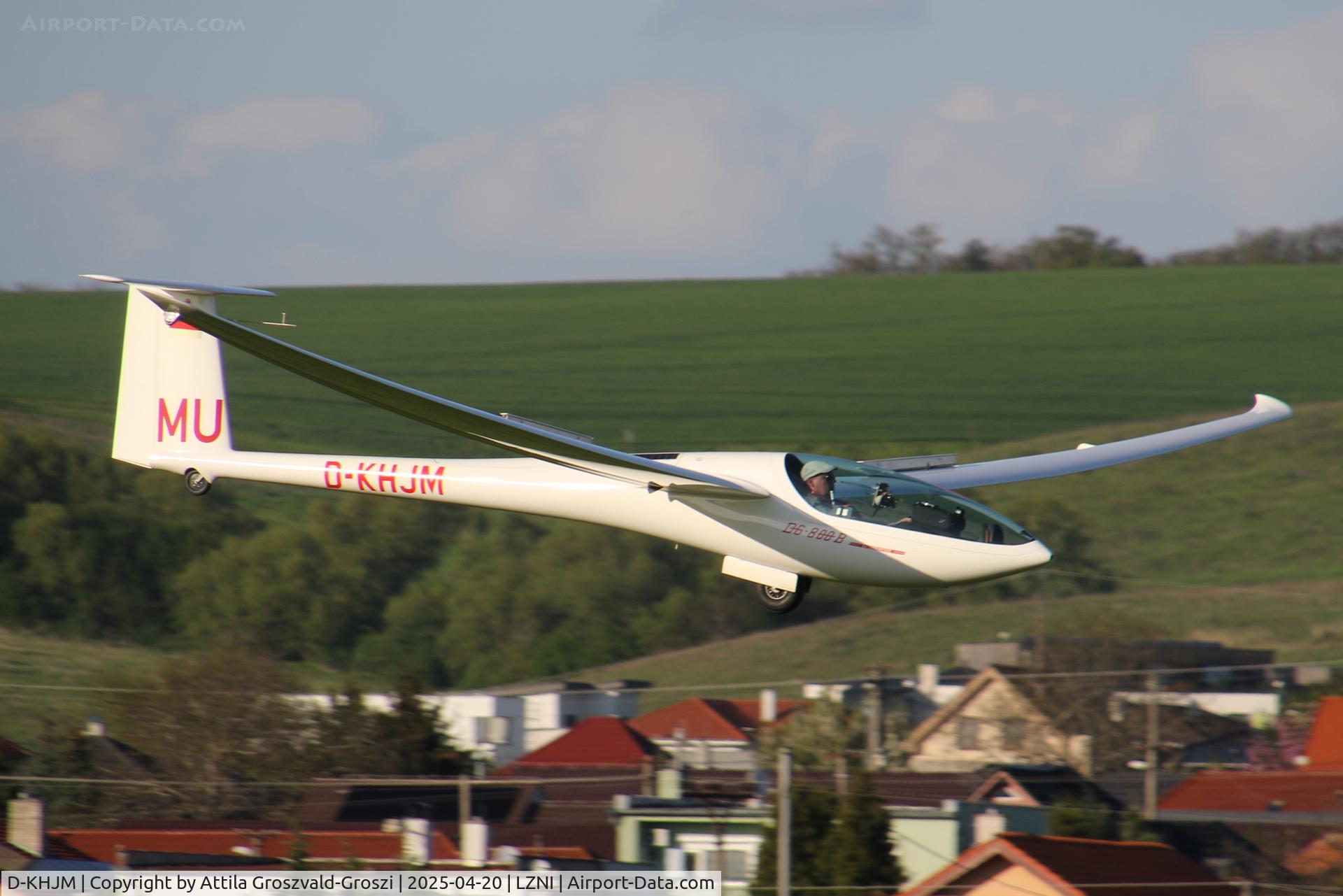 D-KHJM, 1998 Glaser-Dirks DG-800B C/N 8-125B54, LZNI - Nitra Airport, Slovakia - Pribina Cup 2025