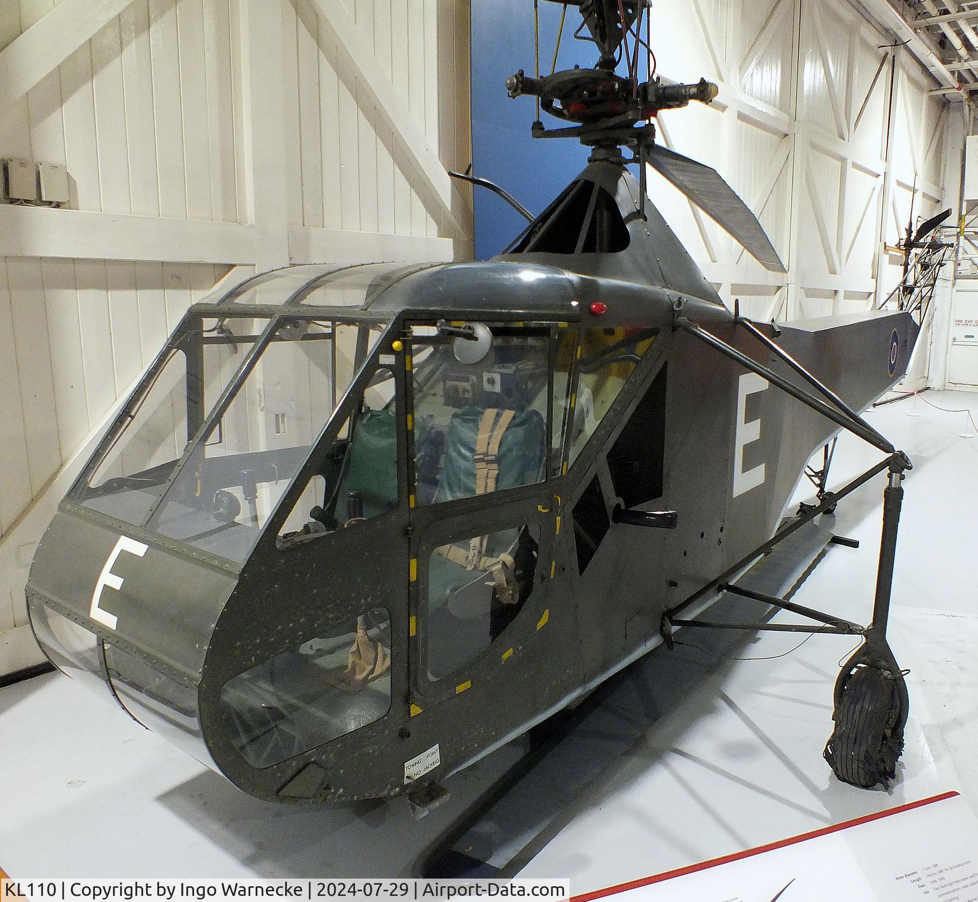 KL110, 1944 Sikorsky R-4B Hoverfly I C/N 140, Sikorsky R-4B Hoverfly Mk1 (containing parts of KK995) at the RAF Museum Hendon