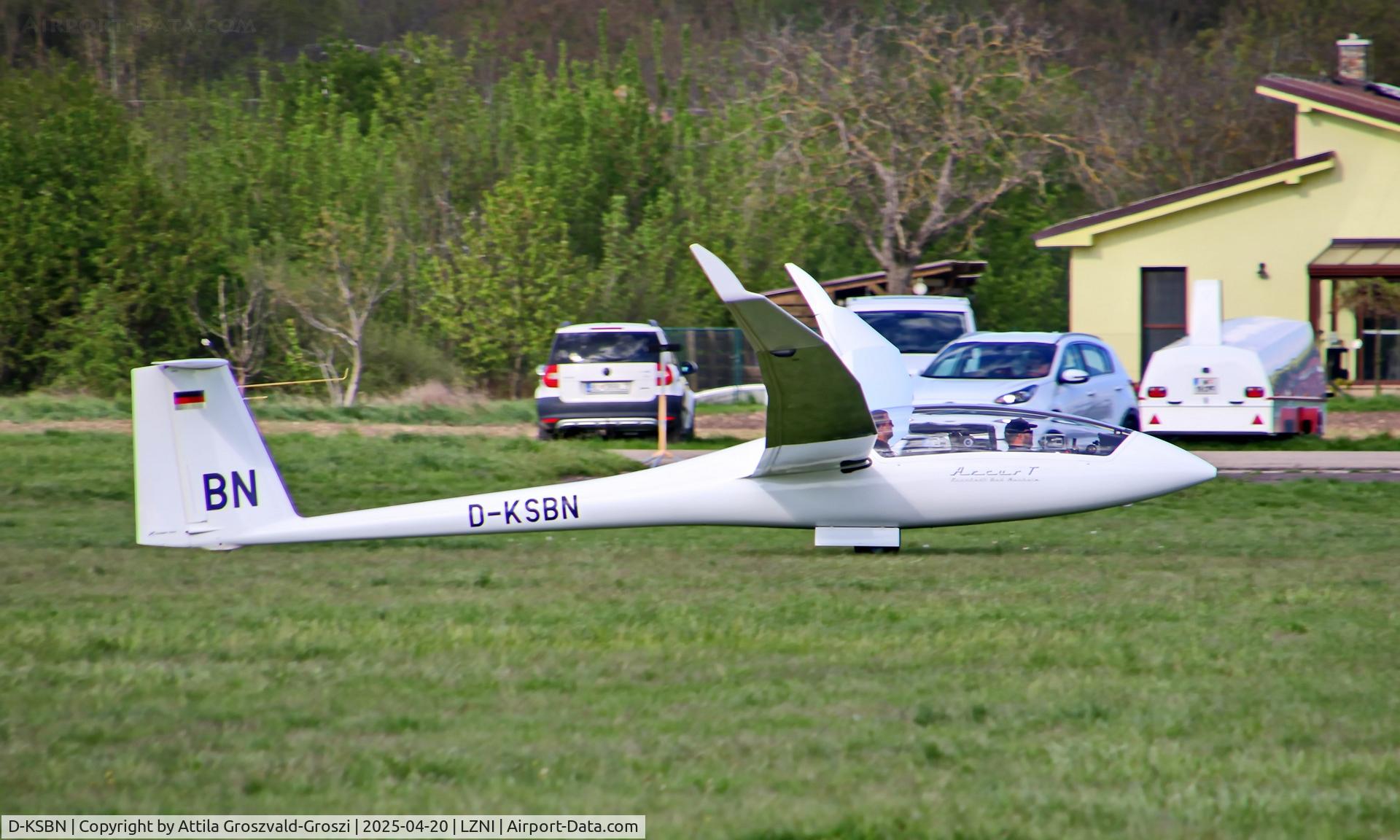 D-KSBN, 2015 Schempp-Hirth Arcus T C/N 56, LZNI - Nitra Airport, Slovakia - Pribina Cup 2025
