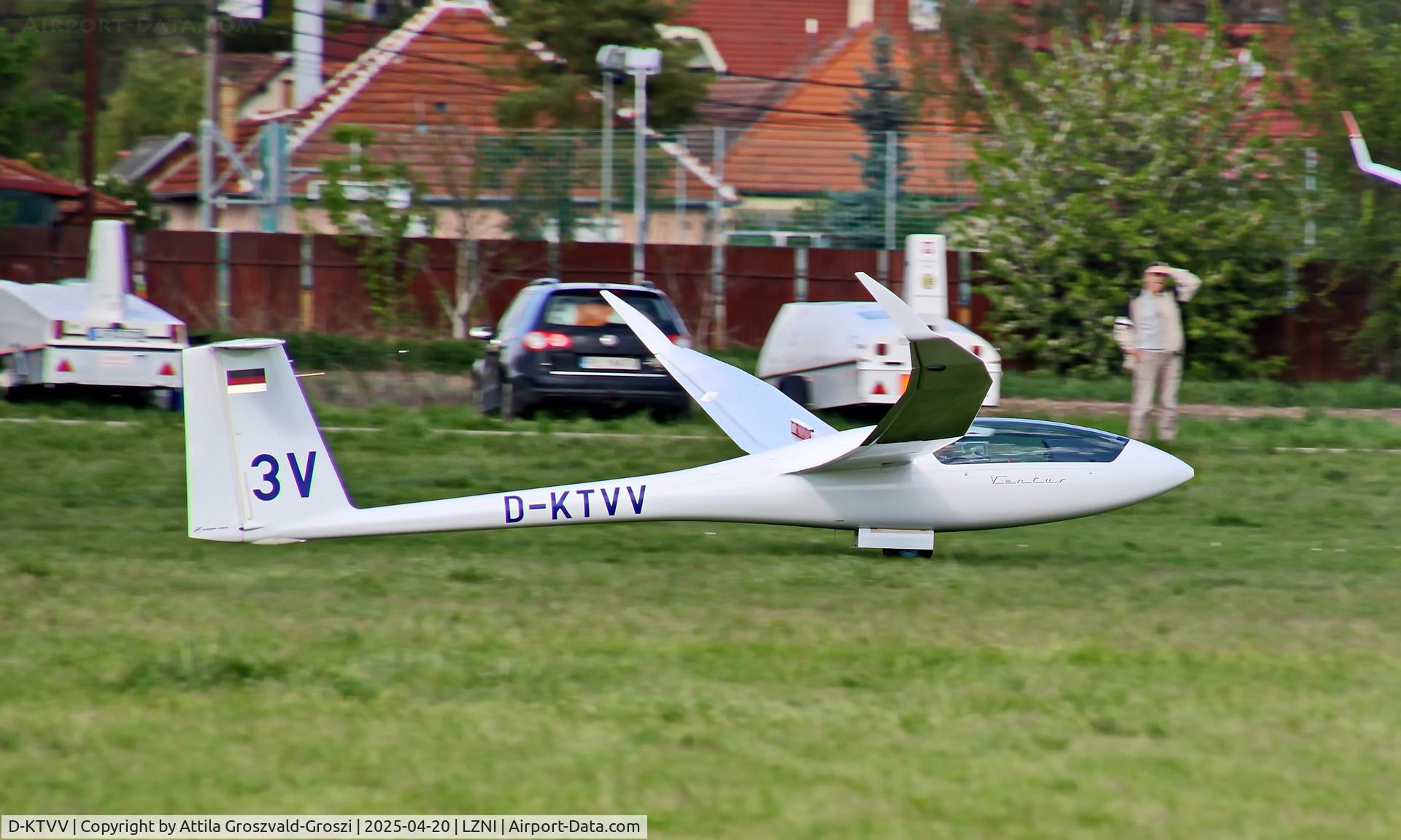 D-KTVV, 2021 Schempp-Hirth Ventus 3T C/N 137 TS, LZNI - Nitra Airport, Slovakia - Pribina Cup 2025