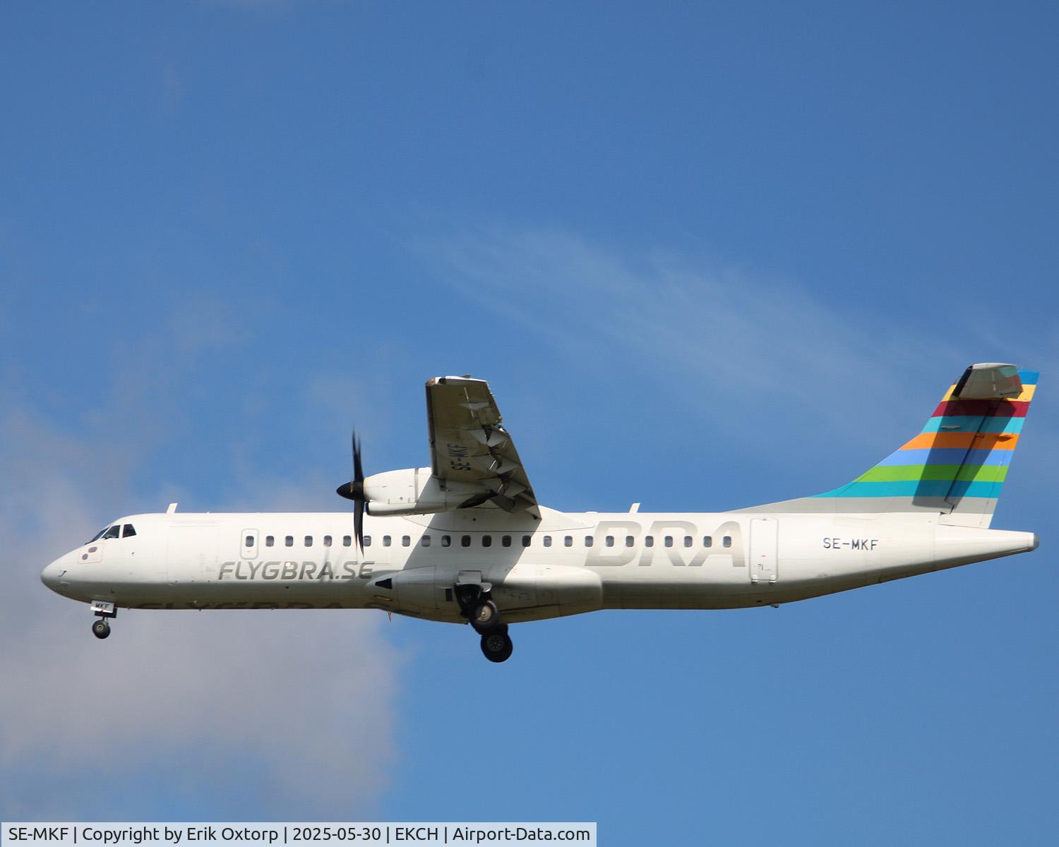 SE-MKF, 2016 ATR 72-600 (72-212A) C/N 1357, SE-MKF landing rw 22L