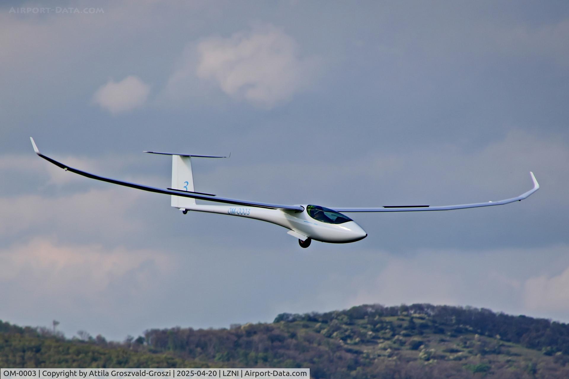 OM-0003, Jonker JS-3 Rapture C/N 3.MD056, LZNI - Nitra Airport, Slovakia - Pribina Cup 2025