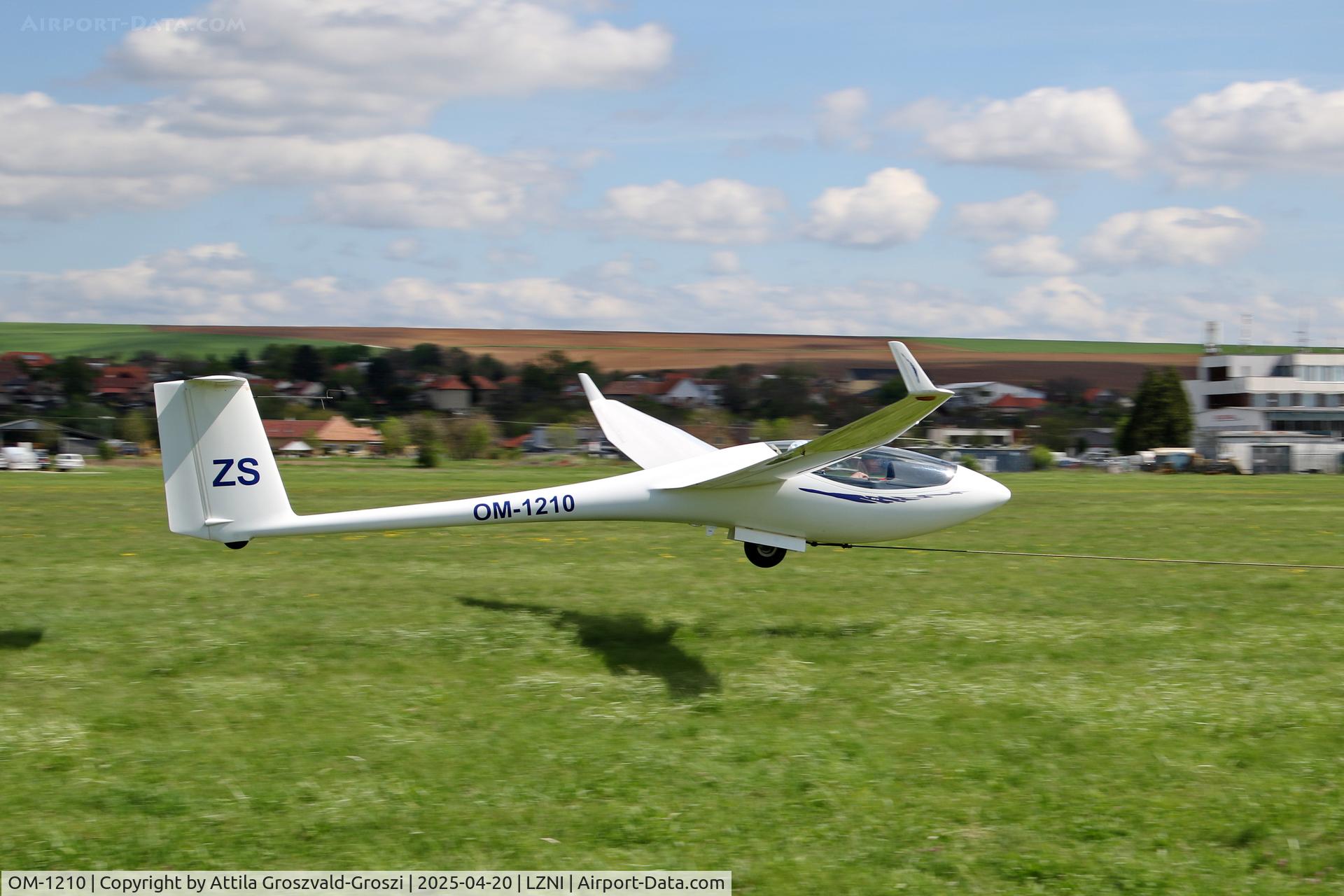 OM-1210, 1991 Schleicher ASW-24 C/N 24114, LZNI - Nitra Airport, Slovakia - Pribina Cup 2025
