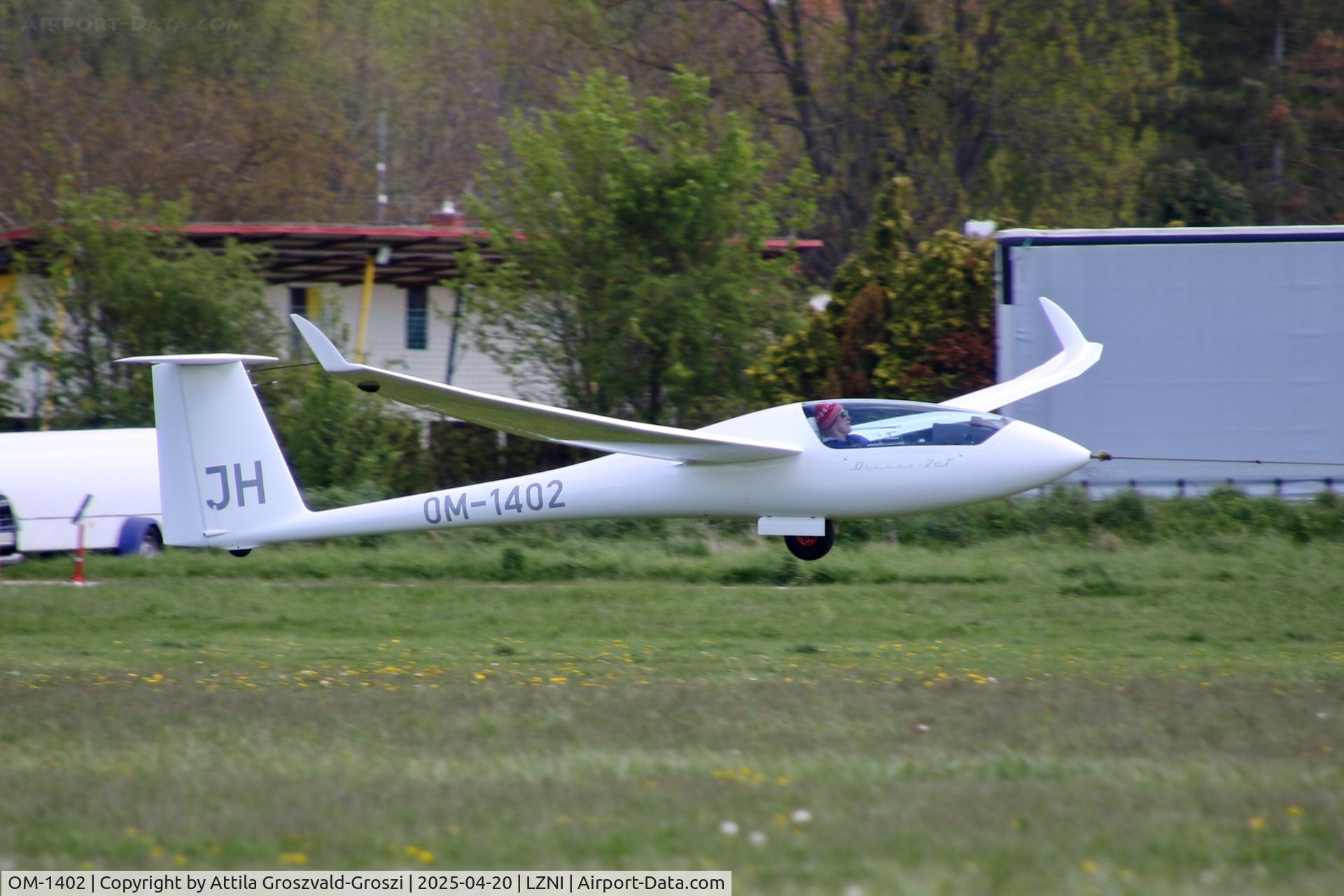 OM-1402, Schempp-Hirth Discus 2cT C/N 101, LZNI - Nitra Airport, Slovakia - Pribina Cup 2025