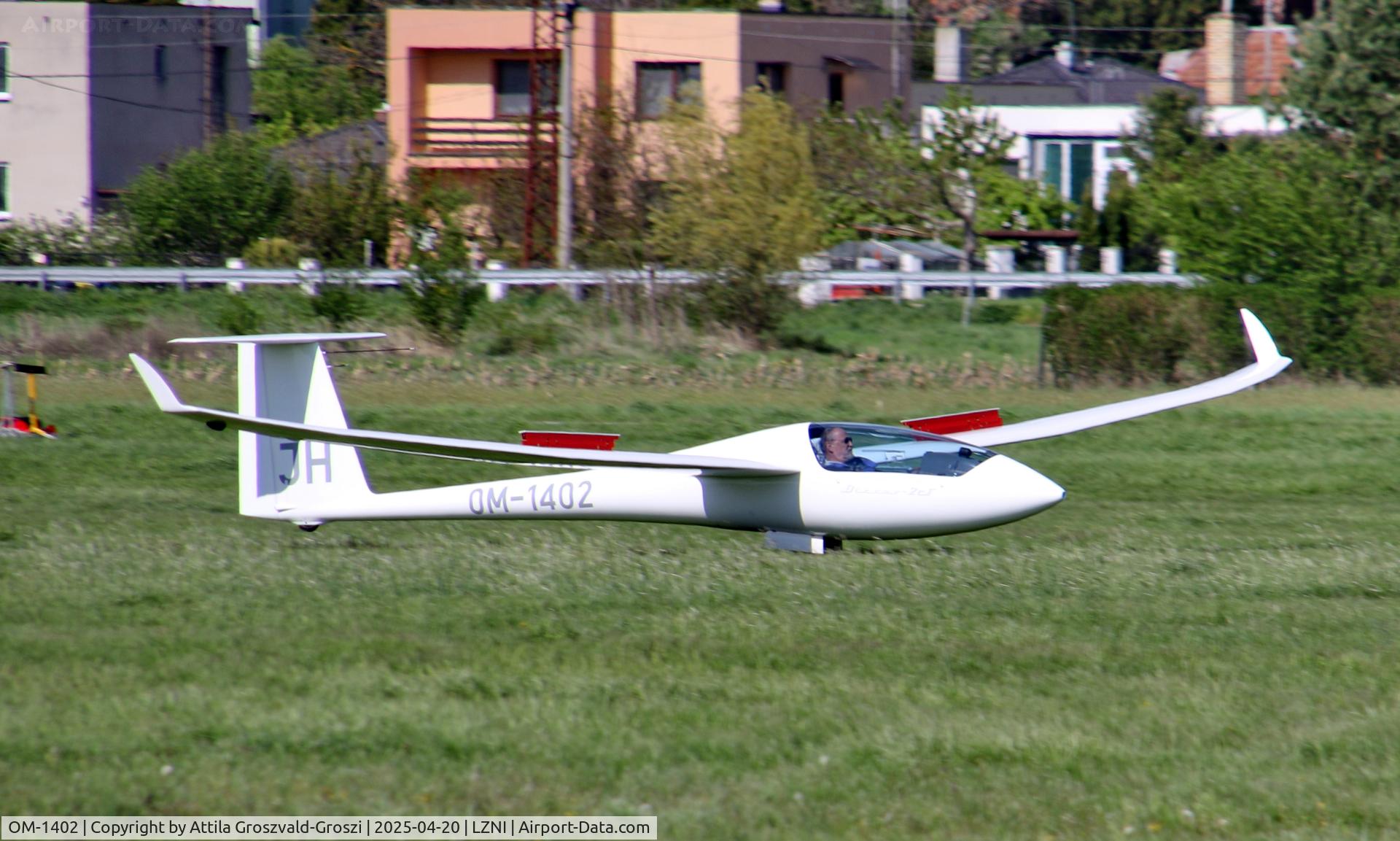 OM-1402, Schempp-Hirth Discus 2cT C/N 101, LZNI - Nitra Airport, Slovakia - Pribina Cup 2025