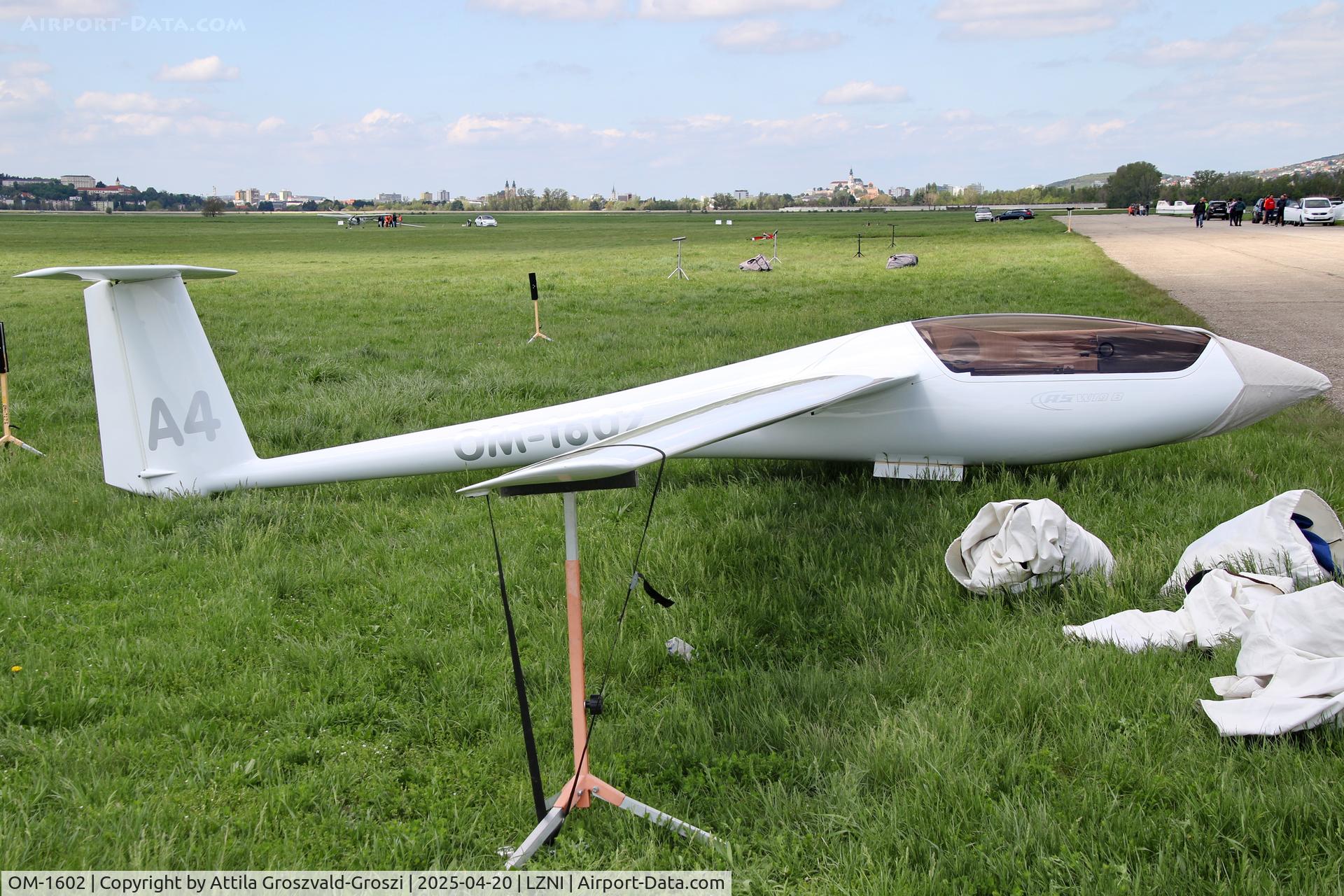 OM-1602, Schleicher ASW 19B, LZNI - Nitra Airport, Slovakia - Pribina Cup 2025