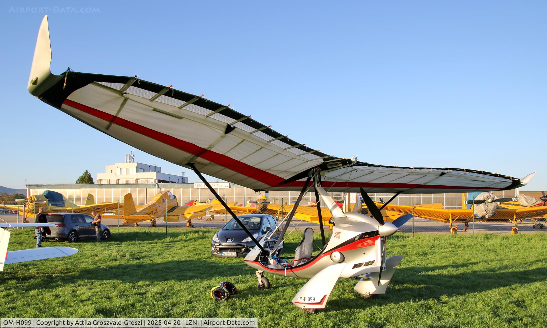 OM-H099, XX-Style XX-style / Apollo C-15DD Topless, LZNI - Nitra Airport, Slovakia