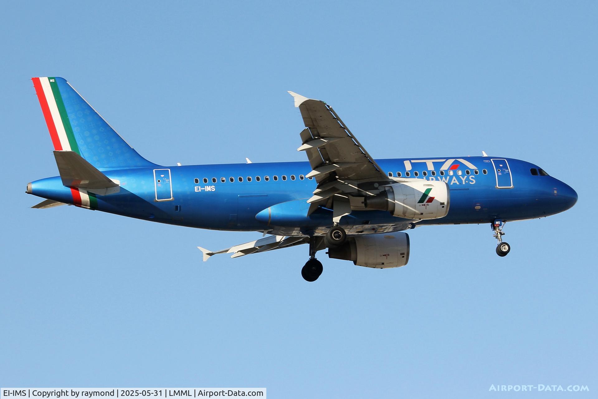 EI-IMS, 2011 Airbus A319-111 C/N 4910, ITA Airbus A319-111 reg EI-IMS on short finals to RW13 Malta.