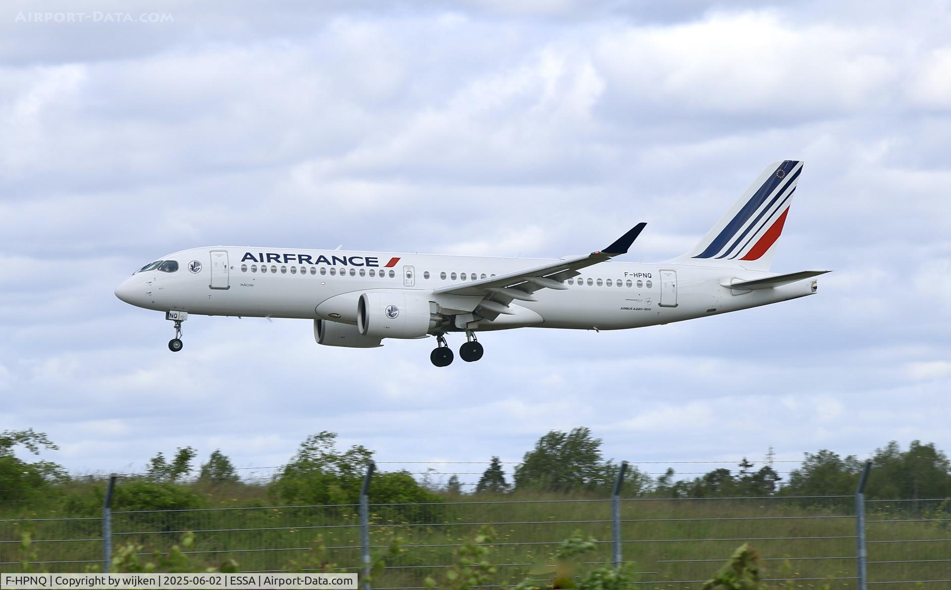 F-HPNQ, 2025 Airbus Canada A220-300 C/N 55338, Rwy 26