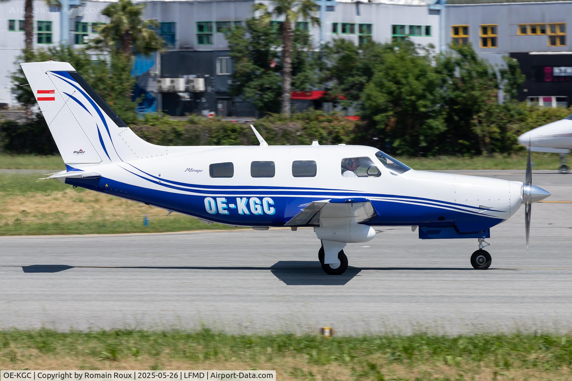 OE-KGC, 2007 Piper PA-46-350P Malibu Mirage C/N 4636418, Take off