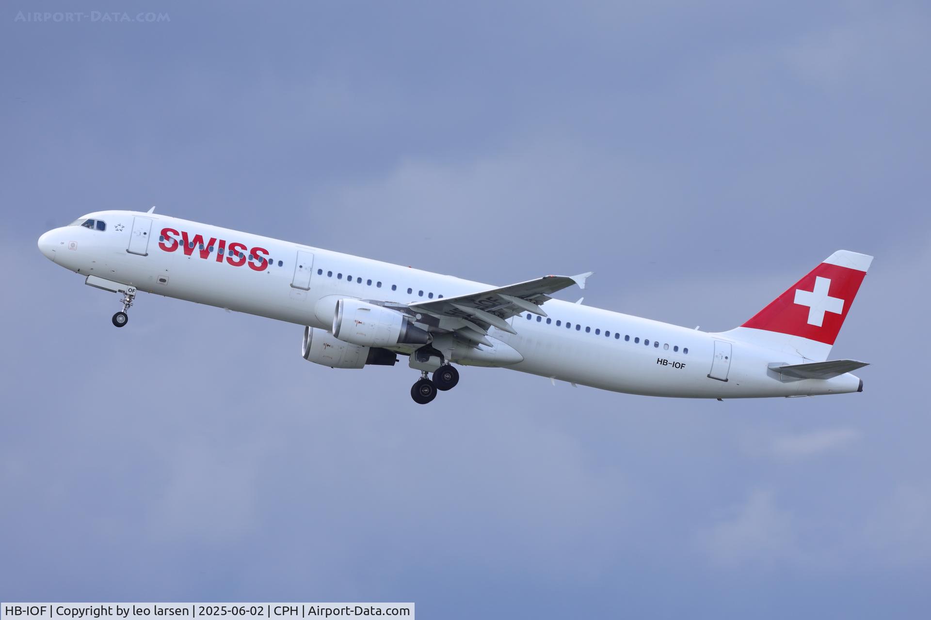 HB-IOF, 1995 Airbus A321-111 C/N 541, Copenhagen 2.6.2025