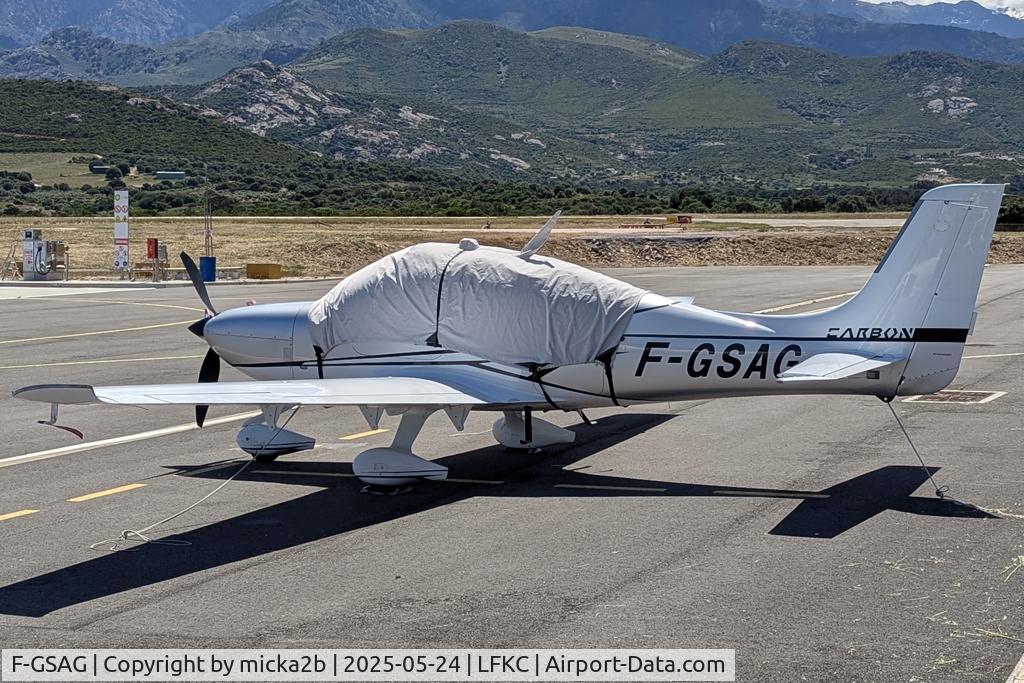 F-GSAG, 2019 Cirrus SR-22 Carbon C/N 1871, Parked