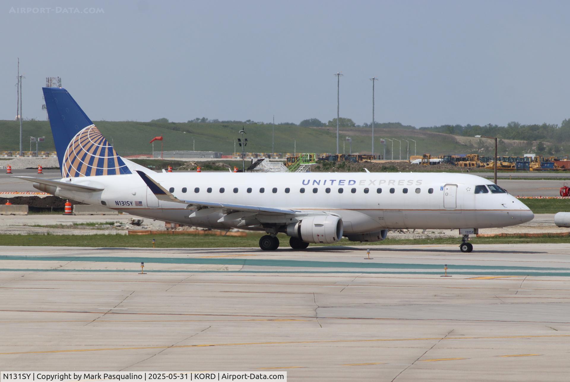 N131SY, 2015 Embraer 175LR (ERJ-170-200LR) C/N 17000450, ERJ-170-200LR