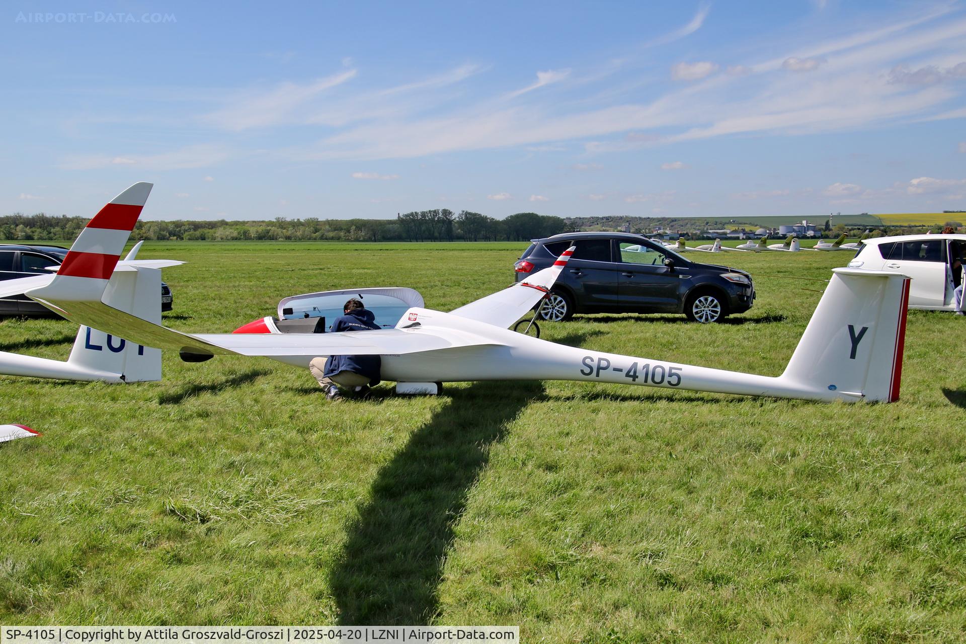 SP-4105, 2005 Schempp-Hirth Discus 2a C/N 242, LZNI - Nitra Airport, Slovakia - Pribina Cup 2025.