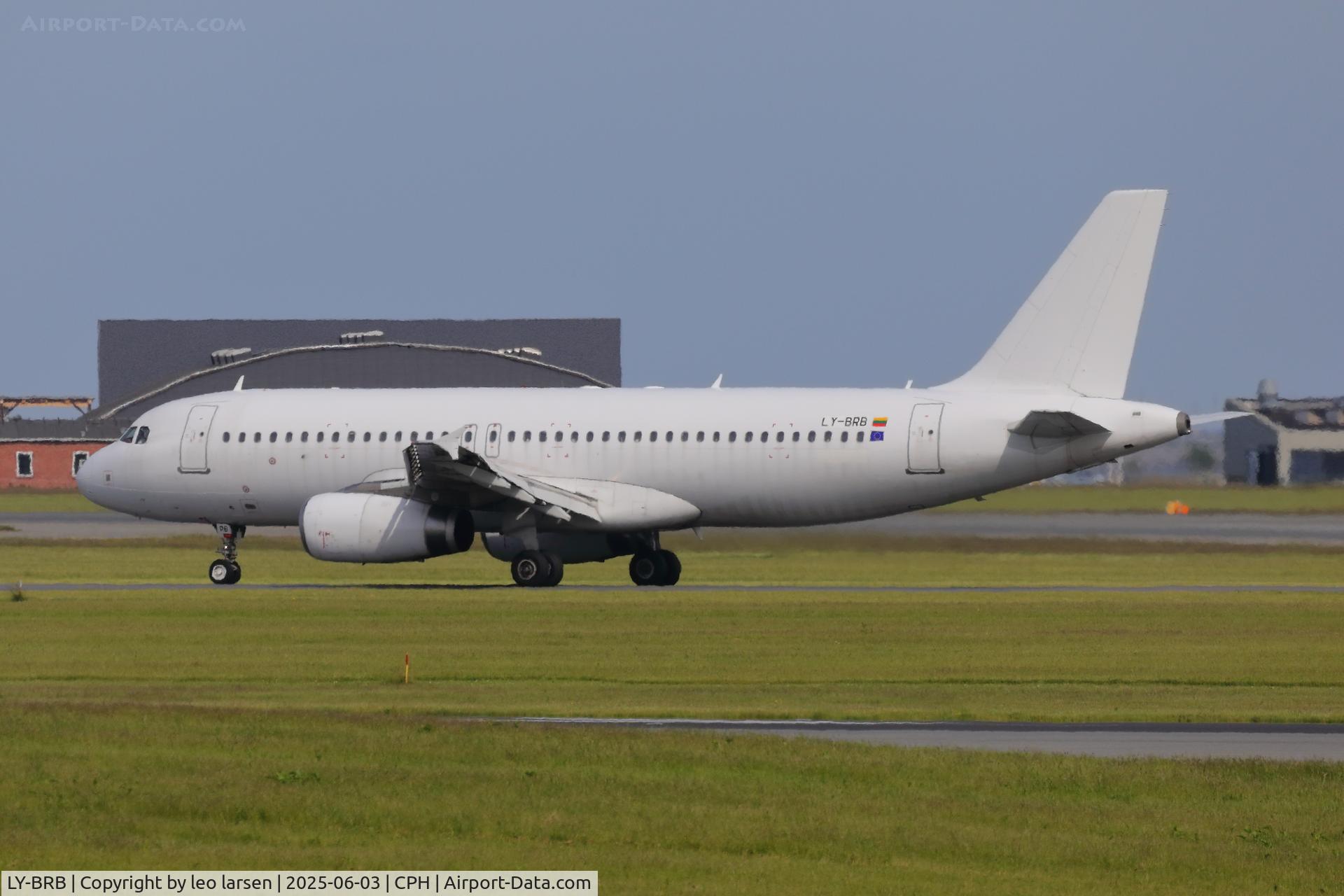 LY-BRB, 2004 Airbus A320-232 C/N 2108, Copenhagen 3.6.2025