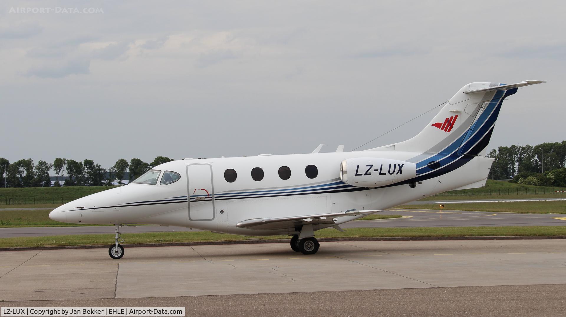 LZ-LUX, 2003 Beech 390 Premier I C/N RB-57, Lelystad Airport