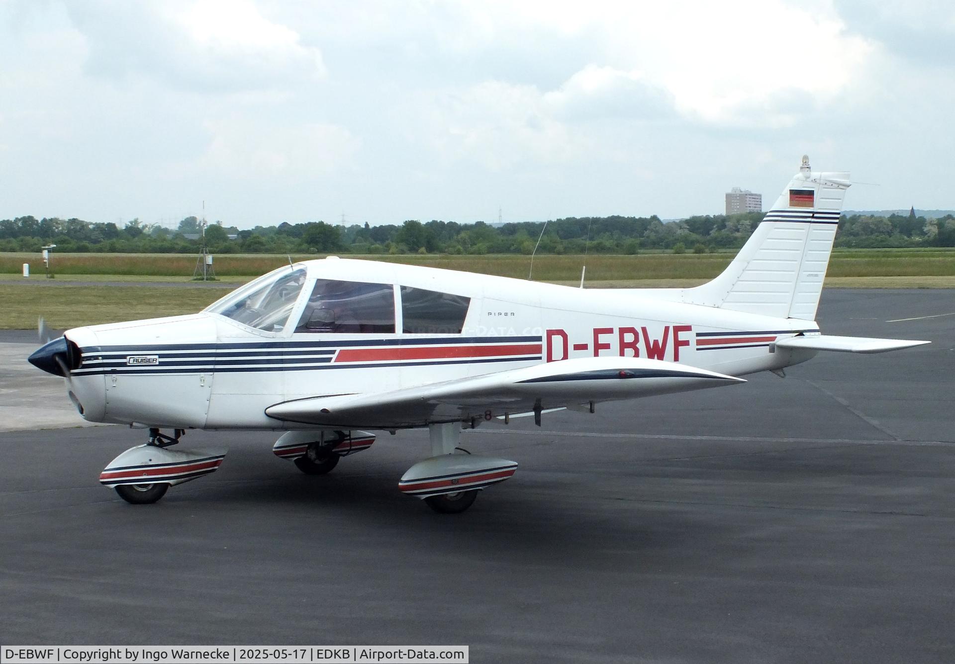 D-EBWF, 1972 Piper PA-28-140 Cherokee Cruiser C/N 28-7225454, Piper PA-28-140 Cherokee Cruiser at Bonn-Hangelar airfield '2505