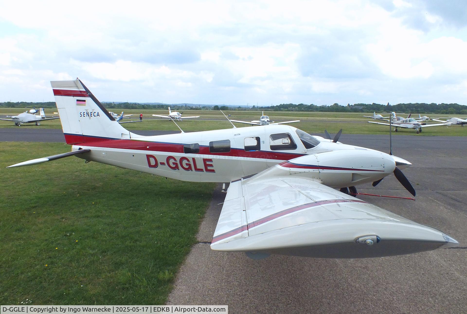 D-GGLE, 1997 Piper PA-34-220T C/N 34-49004, Piper PA-34-220T Seneca V at Bonn-Hangelar airfield '2505