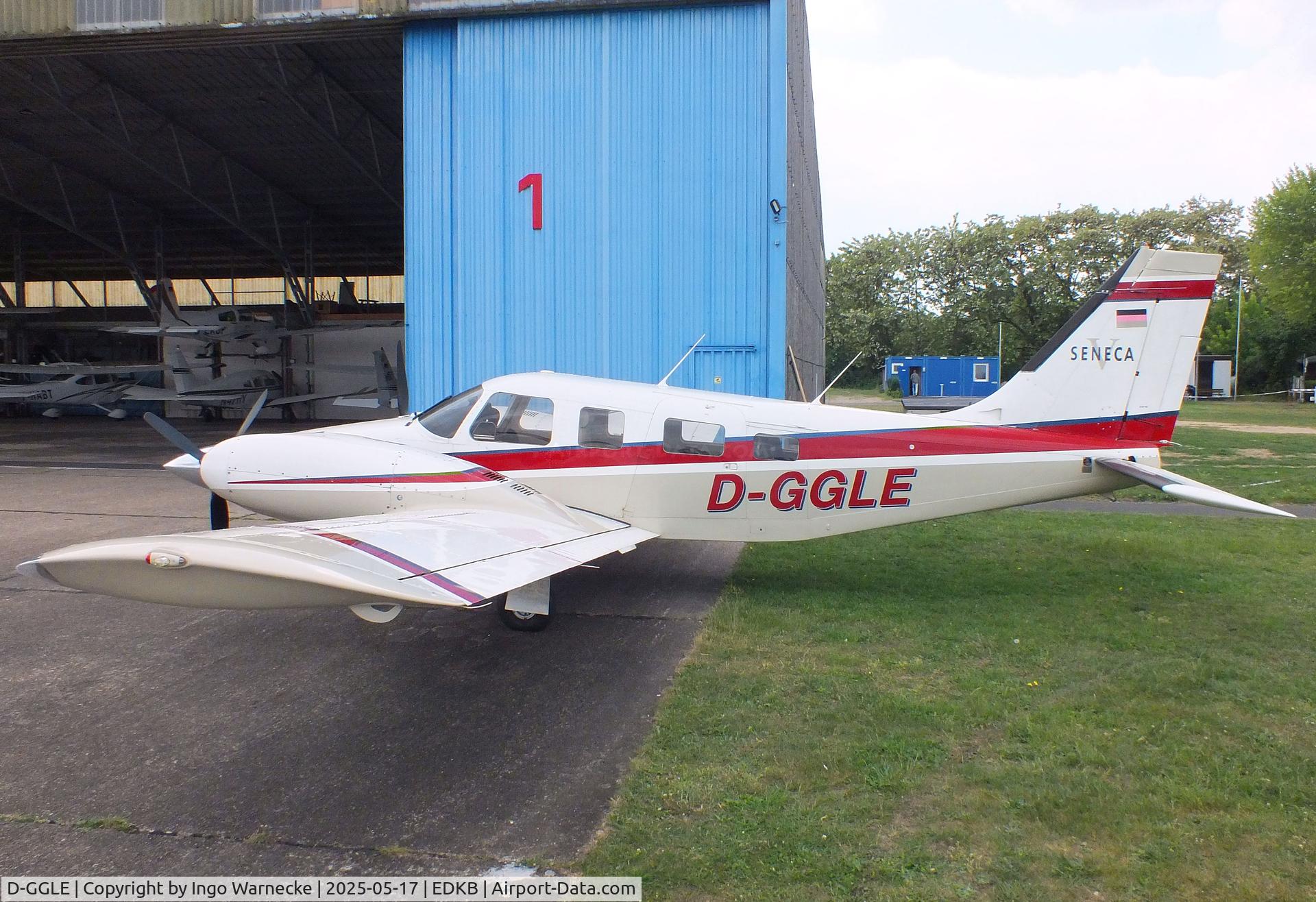 D-GGLE, 1997 Piper PA-34-220T C/N 34-49004, Piper PA-34-220T Seneca V at Bonn-Hangelar airfield '2505