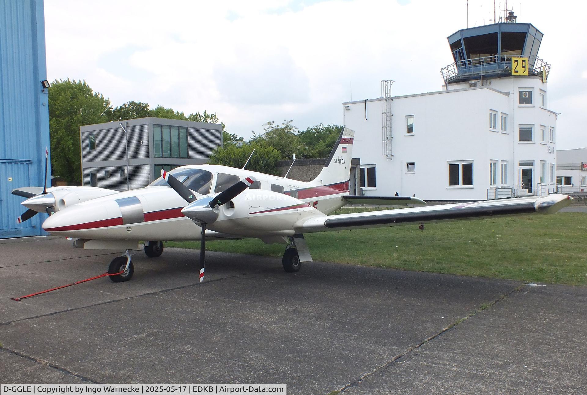 D-GGLE, 1997 Piper PA-34-220T C/N 34-49004, Piper PA-34-220T Seneca V at Bonn-Hangelar airfield '2505