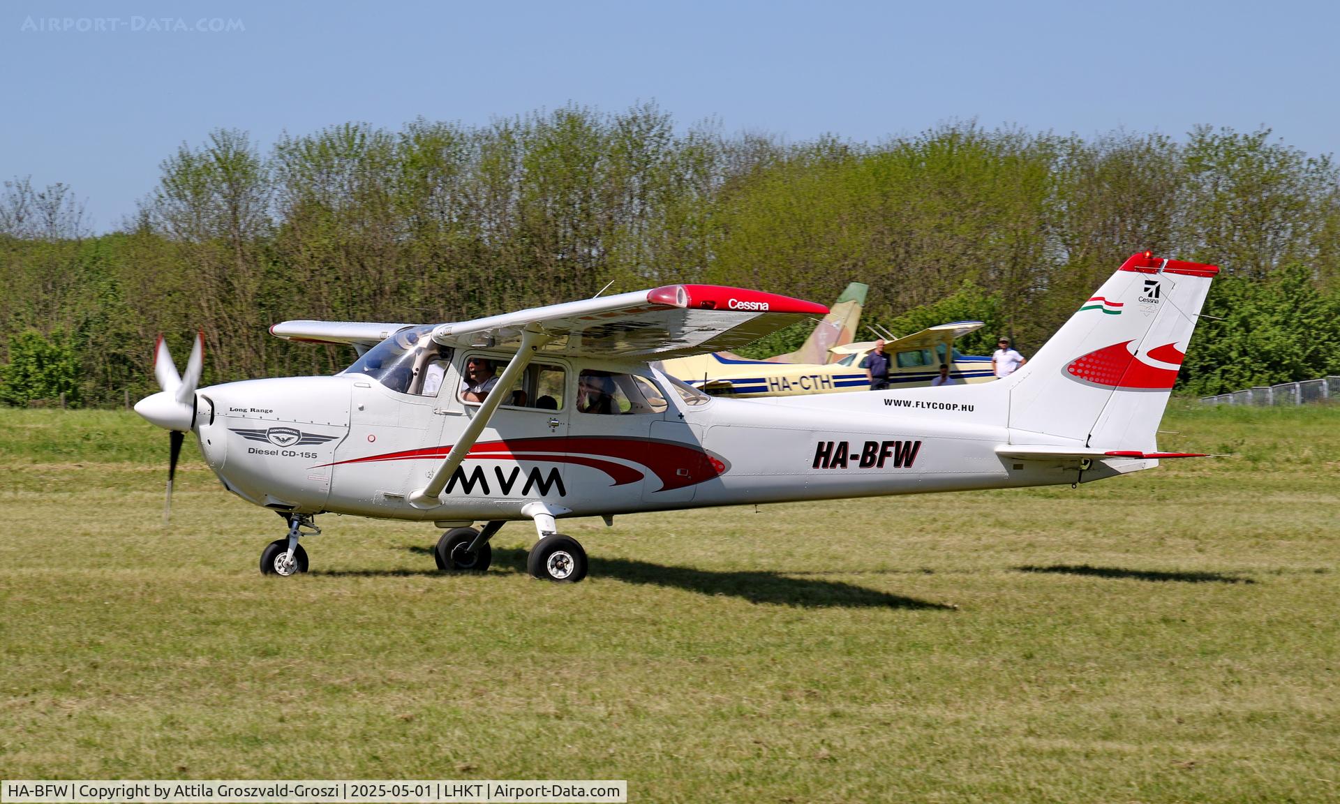 HA-BFW, Reims F172N Skyhawk Diesel Skyhawk C/N 01742, LHKT - Kadarkút Airport, Hungary. Kadarkút Airshow 2025