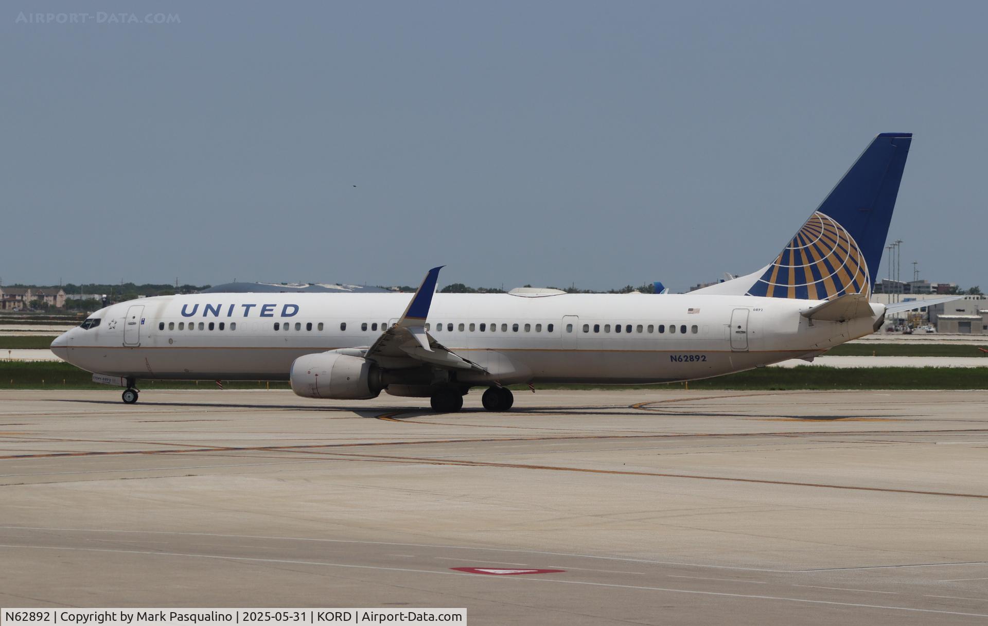 N62892, 2015 Boeing 737-924/ER C/N 42195, Boeing 737-924/ER