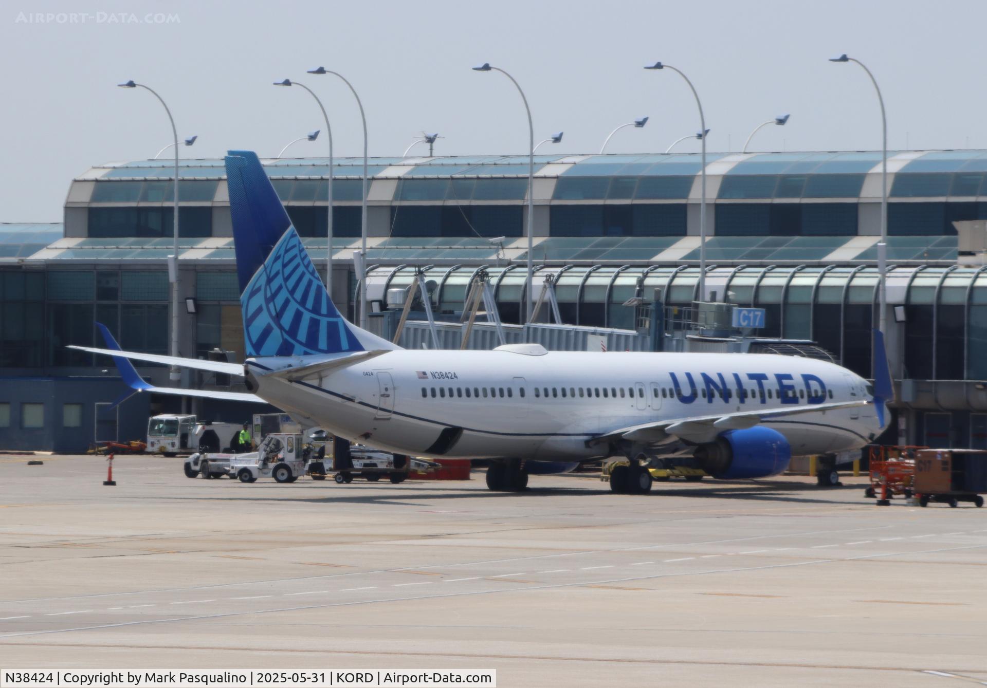 N38424, 2008 Boeing 737-924/ER C/N 37095, Boeing 737-924/ER
