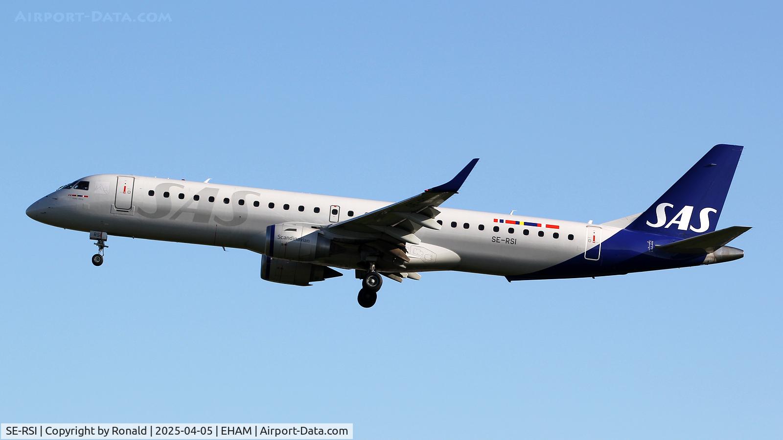 SE-RSI, 2007 Embraer 195LR (ERJ-190-200LR) C/N 19000104, at eham