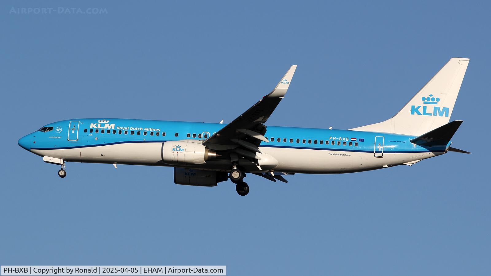 PH-BXB, 1999 Boeing 737-8K2 C/N 29132, at eham