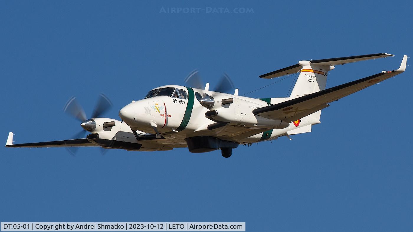 DT.05-01, Beechcraft 350i King Air (B300) C/N FL-755, Spain National Day parade.