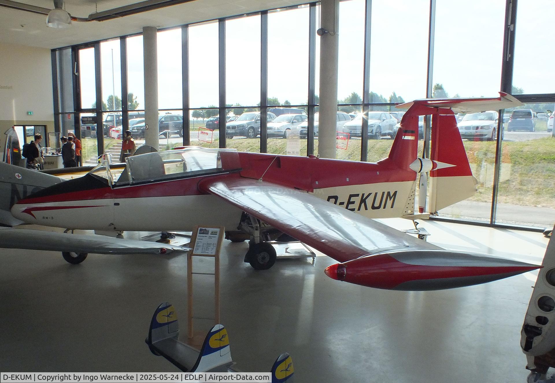D-EKUM, RFB RW3-P75 Multoplan C/N 02, Rhein-Flugzeugbau (Fischer) RW-3-P75 Multoplan at the 2025 Quax Hangartage / Hangardays at Paderborn Lippstadt airport