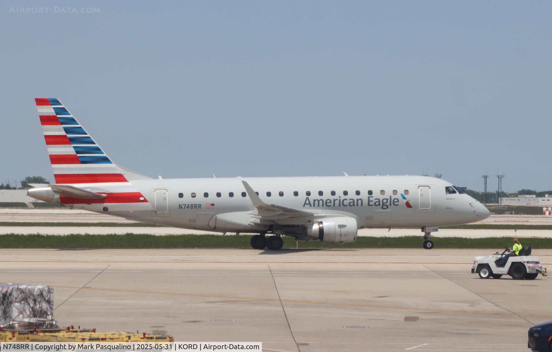 N748RR, 2005 Embraer 170SE (ERJ-170-100SE) C/N 17000072, ERJ-170-100SE