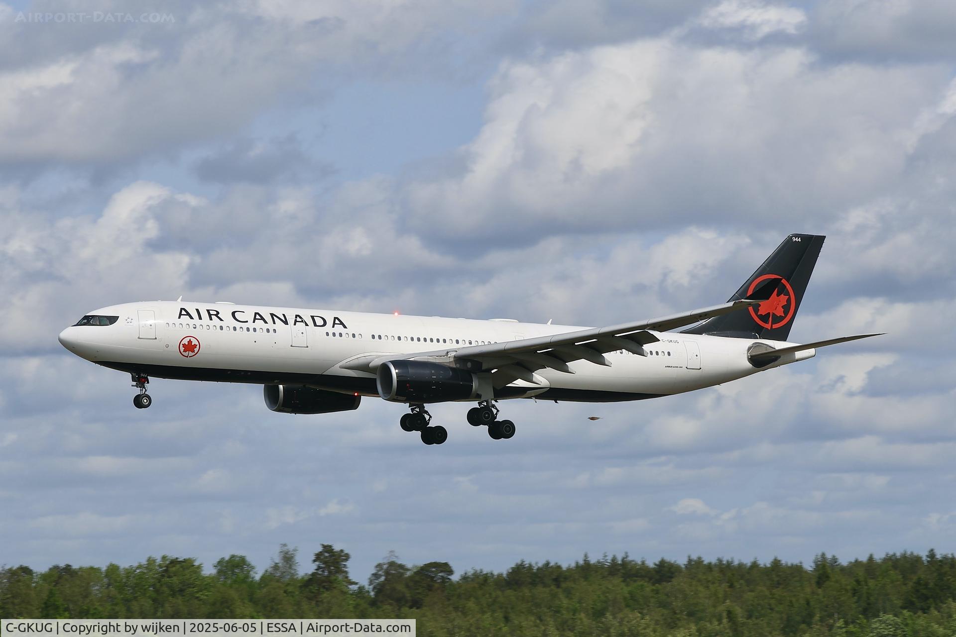 C-GKUG, 2010 Airbus A330-343X C/N 1149, Rwy 26