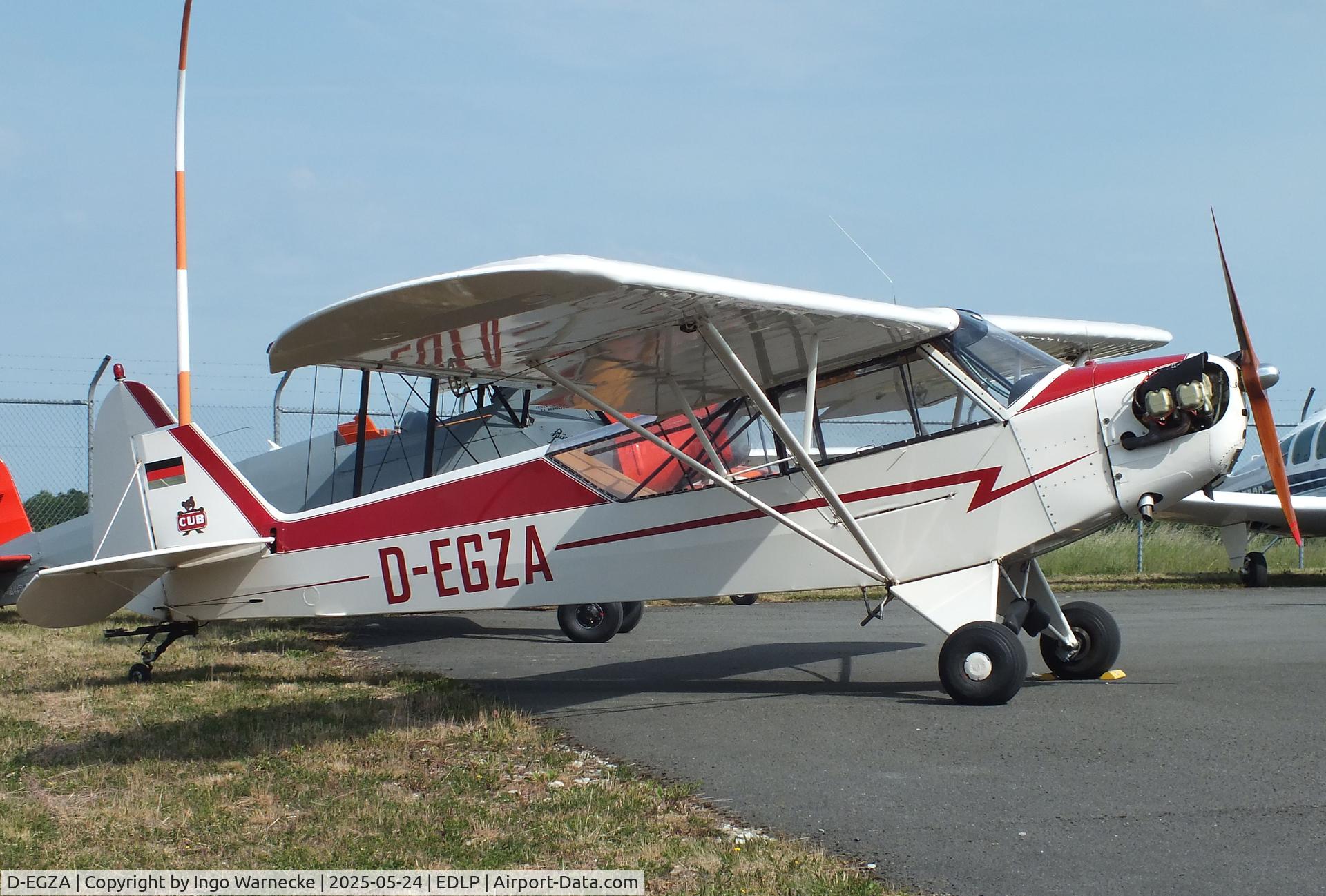 D-EGZA, 1964 Piper J-3C-65 Cub C/N 10086, Piper J3C-65 Cub at the 2025 Quax Hangartage / Hangardays at Paderborn Lippstadt airport