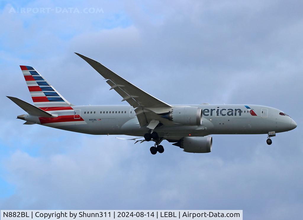 N882BL, Boeing 787-8 Dreamliner Dreamliner C/N 66002, Landing rwy 24R