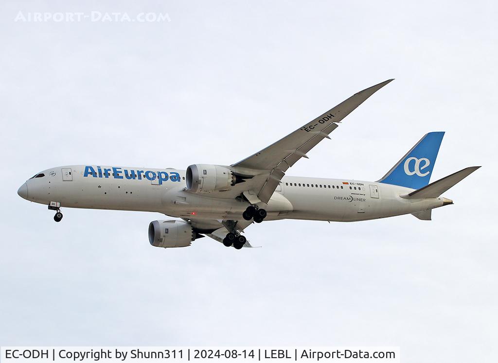 EC-ODH, Boeing 787-9 Dreamliner Dreamliner C/N 62146, Landing rwy 24R